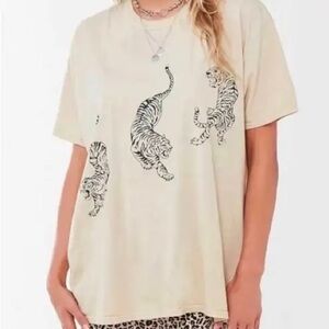 urban outfitters tee